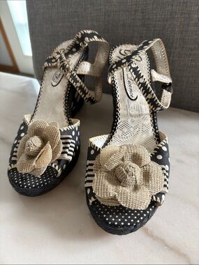 Poetic License Black and Beige Floral Wedge Sandals with Polka Dot Trim